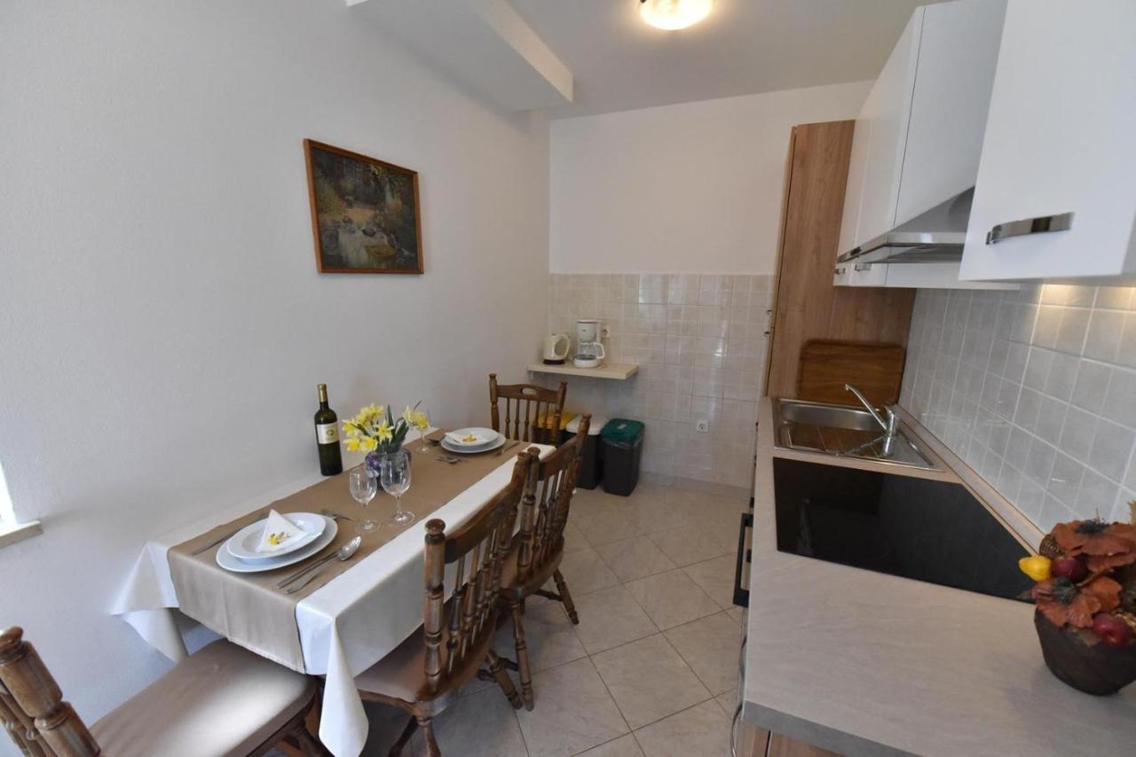 Nona Apartment *